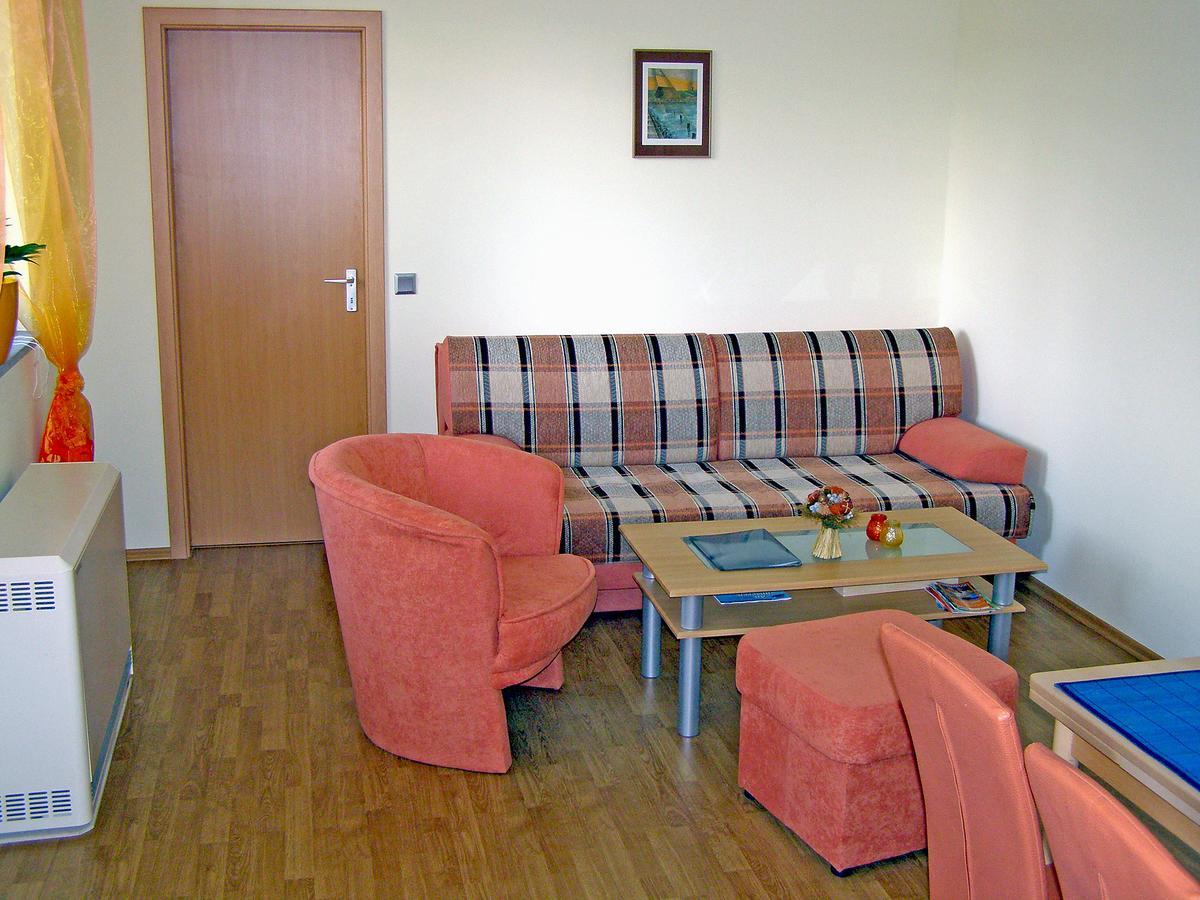 Holiday Home Goetheallee By Interhome Krakow am See Bagian luar foto